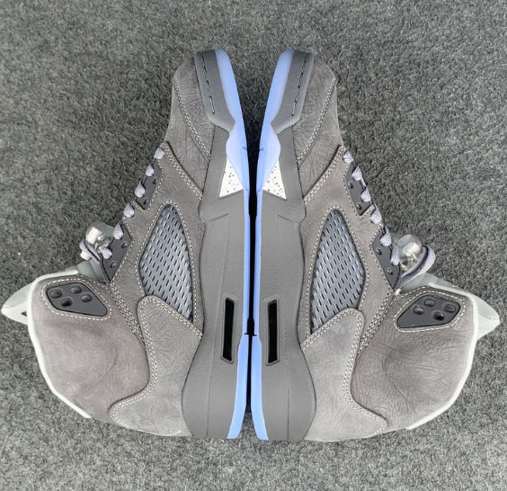 Air Jordan 5 Retro 'Wolf Grey' (2026)