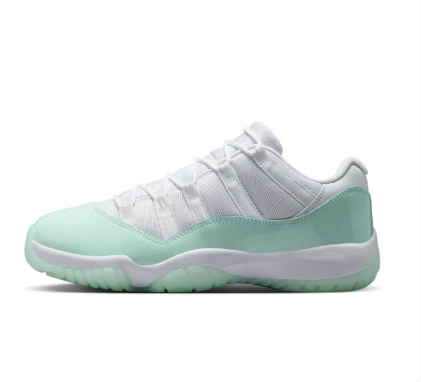 Air Jordan 11 Retro Low 'Igloo' (WMNS)